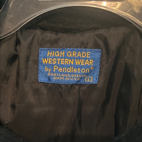 Pendleton Men's Zip Up Sweater in Multicolor Geometric Design - Picture 2 of 9